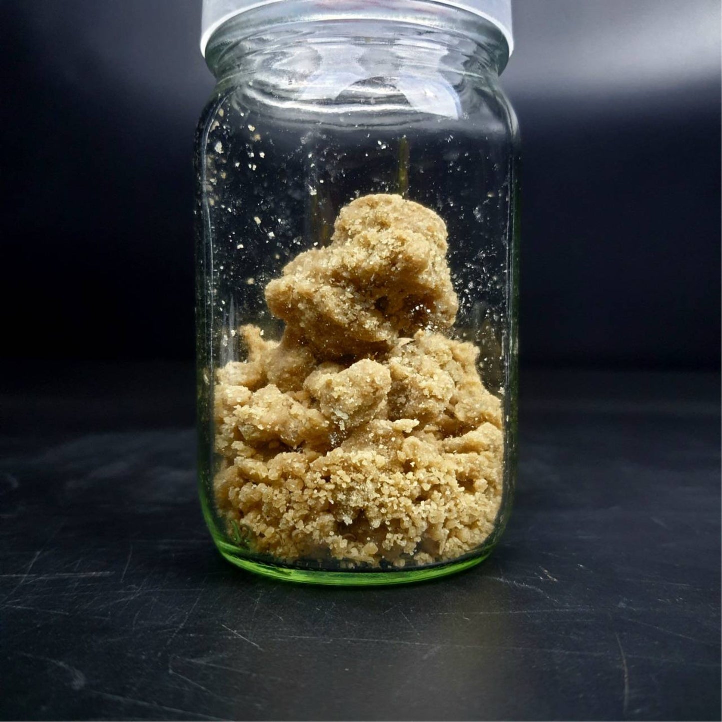 CONCENTRATE EXTRACTLAND WPFF (WHOLE PLANT FRESH FROZEN 73U CRUMBLE) - WEDDING CAKE